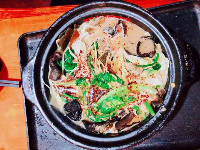 春城杜老鲜麻辣烫(重庆路店)-"位置:重庆路附近,离闺蜜单位很近,她带