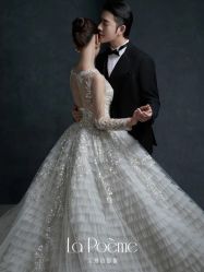 -乐派诗婚纱摄影