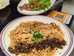 宜宾燃面-三江两海老火锅(北京首店)