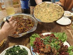 -乡土特色.冷锅鱼.牦牛肉汤锅