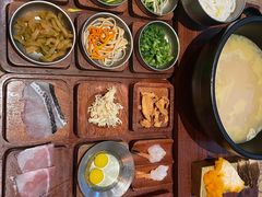 -银米·云南传统过桥米线(双廊黑金冠店)