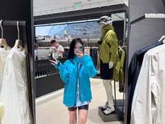 -王府井奥莱棋盘山小镇