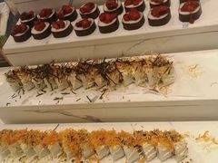 -松咖啡自助餐厅·松北香格里拉