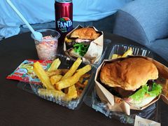 -BURGER BRO'S