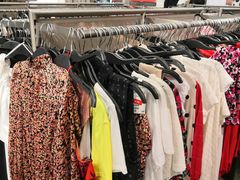 -H&M(鹏欣水游城店)