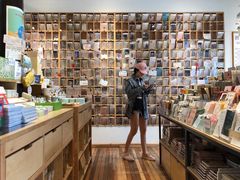 -猫的天空之城概念书店(杭州南宋御街店)