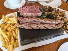 西冷牛扒拼羊羔里脊-Entrecôte 法国牛扒馆(保利·时光里店)