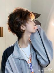 -时尚殿堂明星门店
