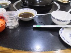 -烧哥美蛙肥肠鱼火锅·十五年社区店