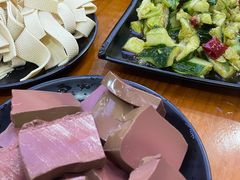 -曹丞相·地锅鸡·地锅鱼(武林店)