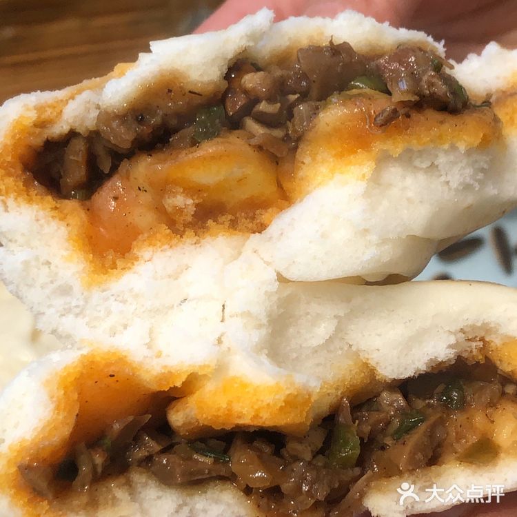 武汉最大的甲鱼馆，网红甲鱼大包风靡江城