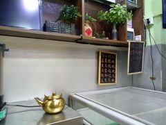 -大富蚝乌东哥饭店·石锅鱼杂·柠檬鸭(革新路店)