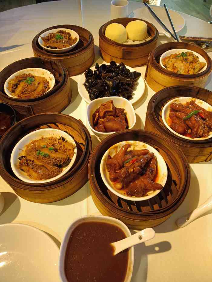 万龙洲海鲜(亚运村店)