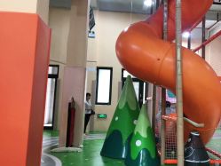 -动力星球家庭亲子游乐中心