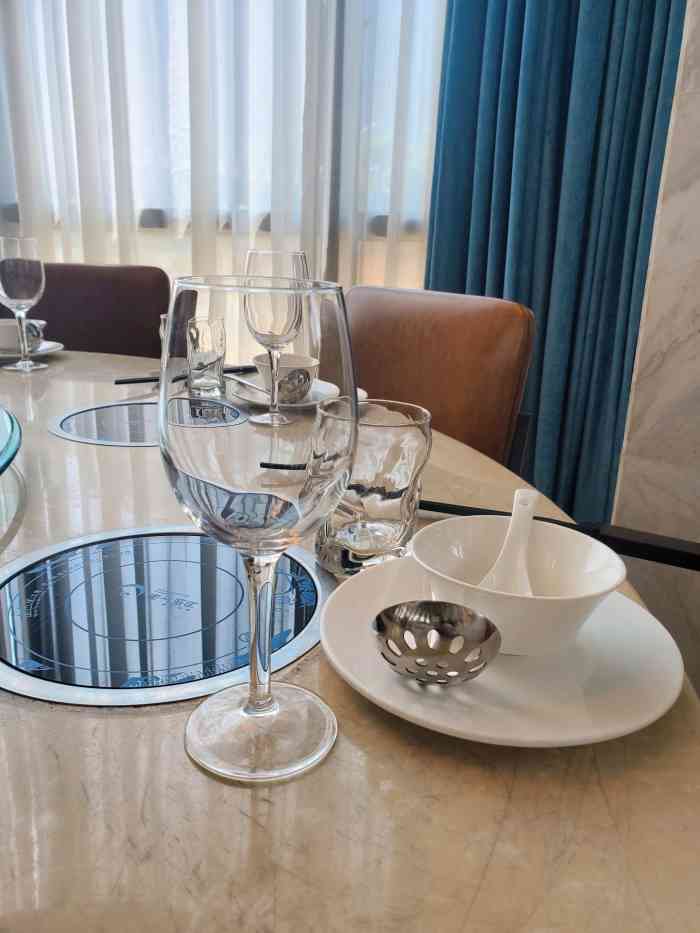 海上明月海鲜豆捞(世博帝宝店)-"点评上找到这家五星好评的餐厅.