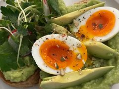 牛油果吐司-Egg•Allday Brunch(襄阳北路店)