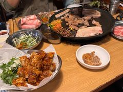 -江南猪肉商会无限续吃(弘大店)