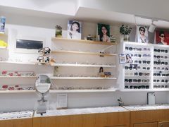 -天空之镜眼镜店蔡司依视路授权店(天通苑店)