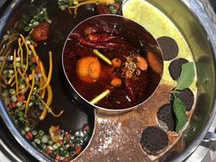-何鲜菇火锅(大营盘店)