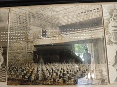 -吐斯廉屠杀博物馆