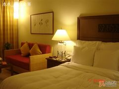 豪华行政海景房-三亚亚龙湾万豪度假酒店