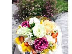 “那年夏天”鲜花主题千层蛋糕-艾加柒克蛋糕茶歇甜品台(春熙路店)