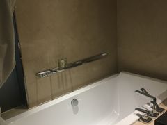 -广州天河希尔顿酒店