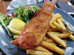 -12 Rocks Beach Bar Cafe