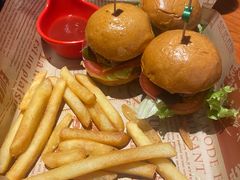 -麦落精酿啤酒餐吧(先农大院店)
