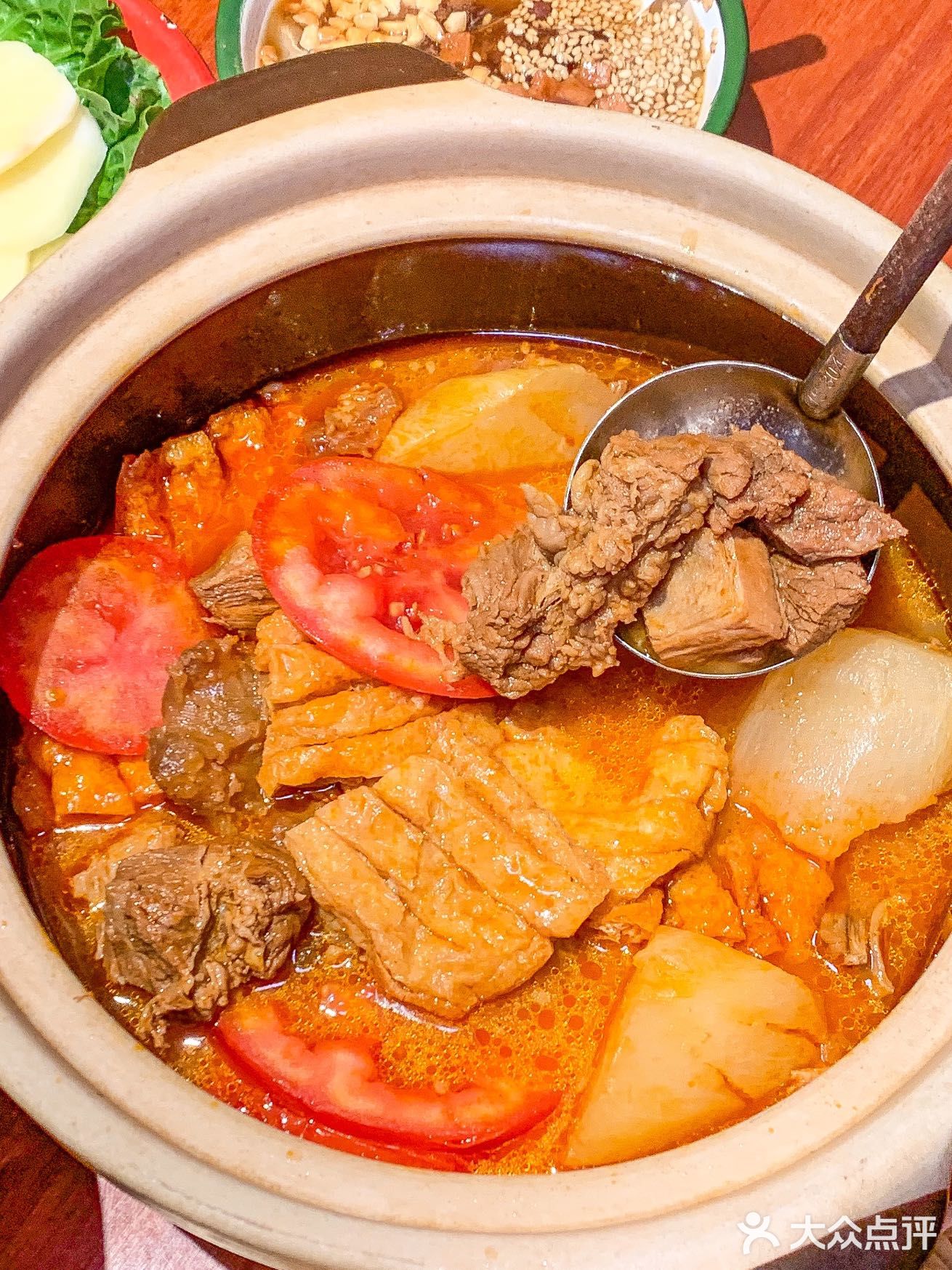 长沙首家湘派牛腩煲港式全蛋伊面🍜巨巨好吃