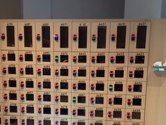 -涨巢·潮玩水疗局