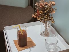 冰美式-YECLIP COFFEE黄色回形针咖啡