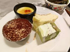 -金马门国际美食百汇(珞喻路店)