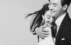 -雪中彩影婚纱摄影·微光艺术中心