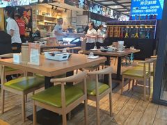 -华府九号海鲜烧烤大排档(龙域店)
