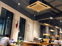 大堂-贰重天冰煮羊自助火锅(东坝店)