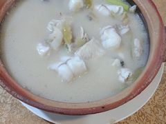 -品香菜馆(旗峰路中侨大厦店)