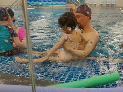 -蓝旗亲子游泳(范湖万达广场店)