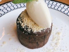 熔岩巧克力蛋糕配冰淇淋-EN SPACE恩空间