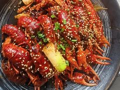 -肥肥虾庄·金牌油焖大虾(汉街SKP店)