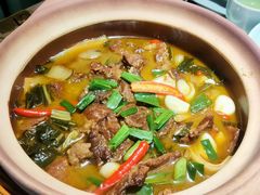 咸白菜冬笋牛肉锅-印巷里主题餐厅(马鞍山店)