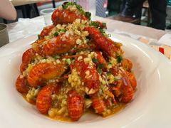 -肥肥虾庄·金牌油焖大虾(首义路店)
