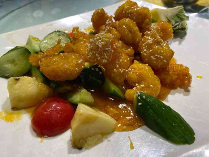 夏月小楼-"人气很旺,装修很有特色,一进门仿佛置身另.