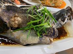 -四川小胡子海鲜(丁村万人海鲜广场店)