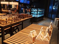 面包甜点陈列柜-酵墅·红酒酵母面包(羲和广场店)