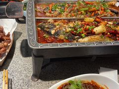 -鸣记脆皮烤鱼·海鲜烤鱼(三八广场店)