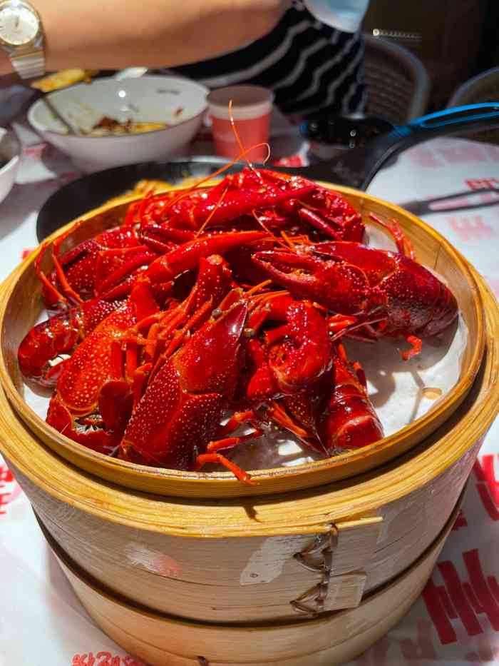 靓靓蒸虾(杭州大厦中央商城店)-"[薄荷]环境:这个地理位置有点尴尬 不