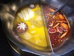 -湊湊火锅·茶憩(新中关购物中心店)