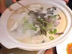 招牌千岛湖鱼头汤-许爷家·生态湖鲜(徐汇日月光店)
