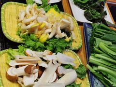 -有一锅·野生菌黑山羊腊排骨火锅(古城北门店)